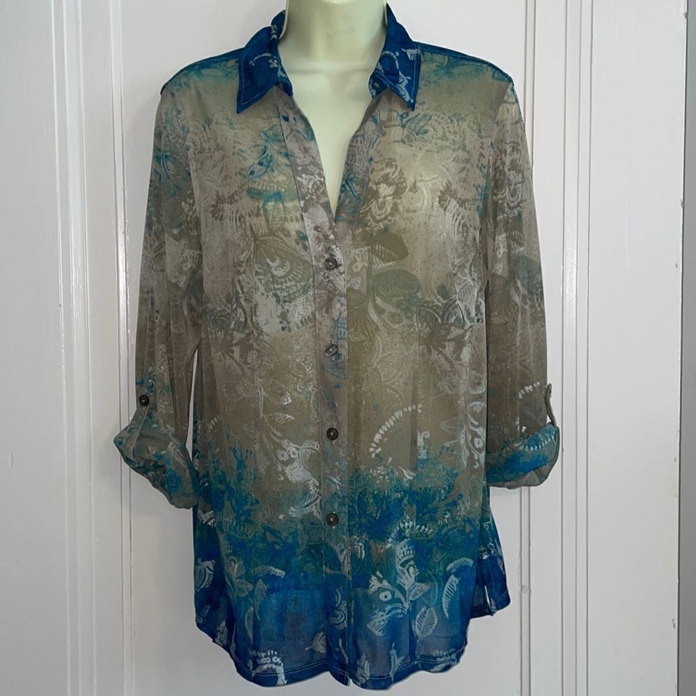 Chico’s semi sheer polyester/spandex tan, turquoise & navy button down shirt